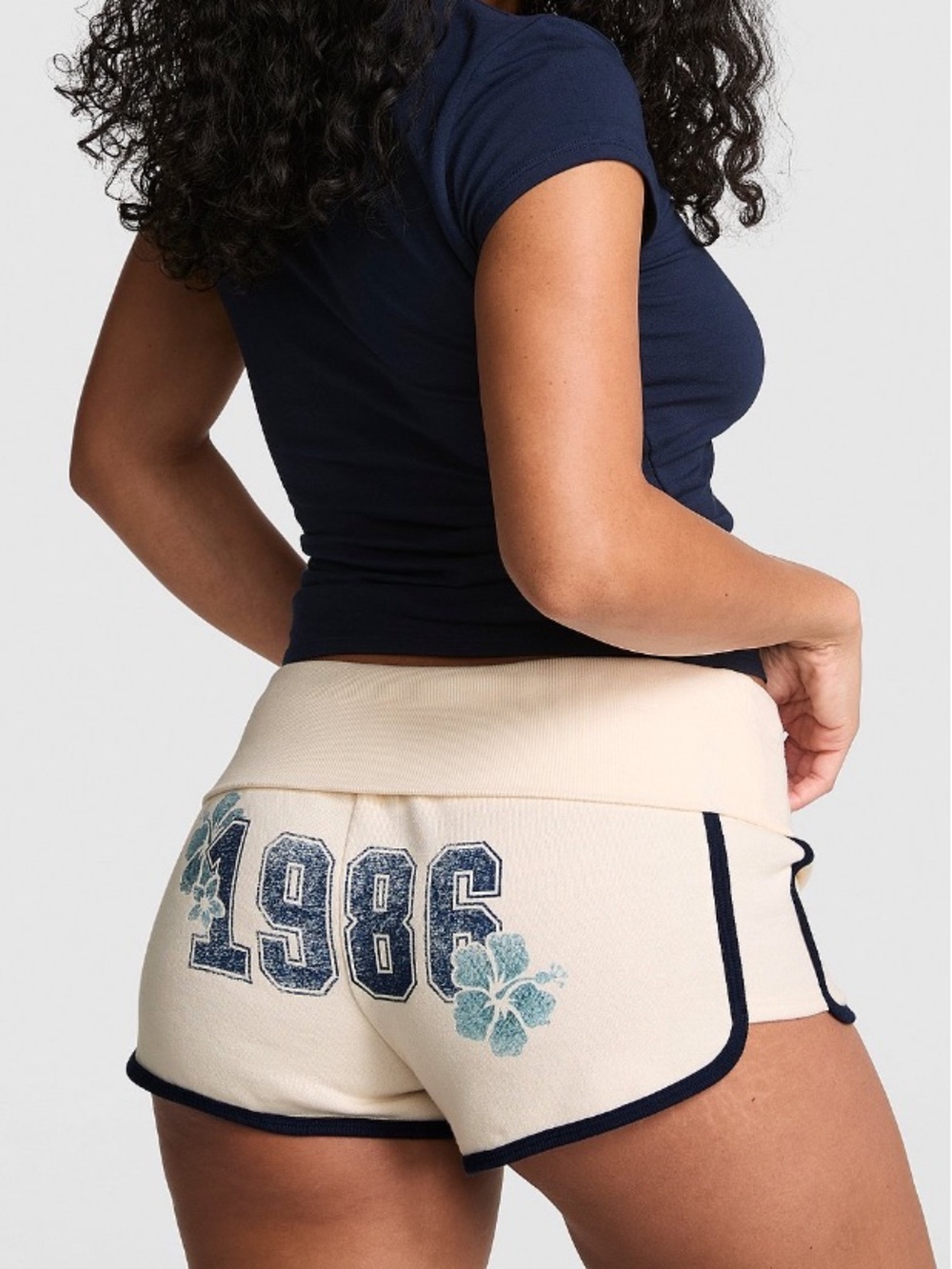 🌺VS Pink Campus Fleece foldover shorts tan 1986 on back sz M, XXL NWT